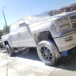 Jose5point3_mobile_washing