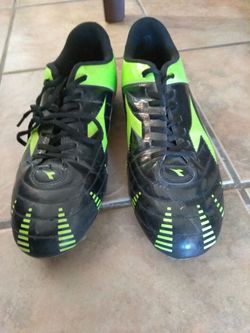 Soccer Cleats size 10.5
