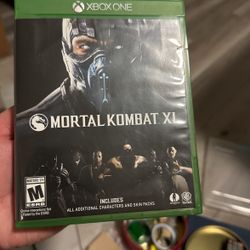 X Box One Mortal Combat XL LIKE NEW 