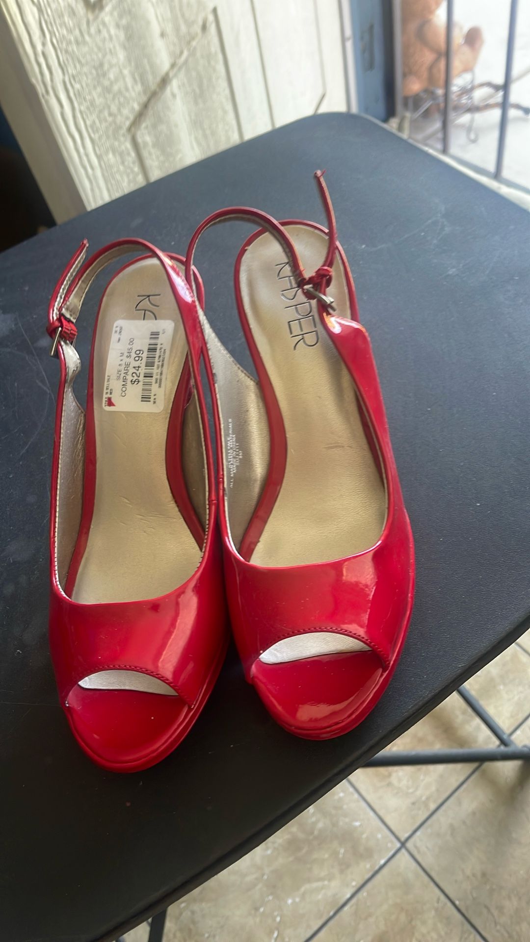 LADIES NEW HIGH HEEL DRESS RED SHOES SIZE 8 M NEW