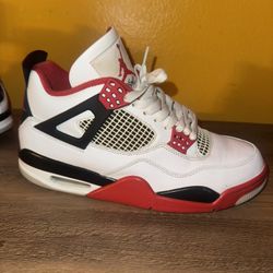 Jordan 4 Fire Red