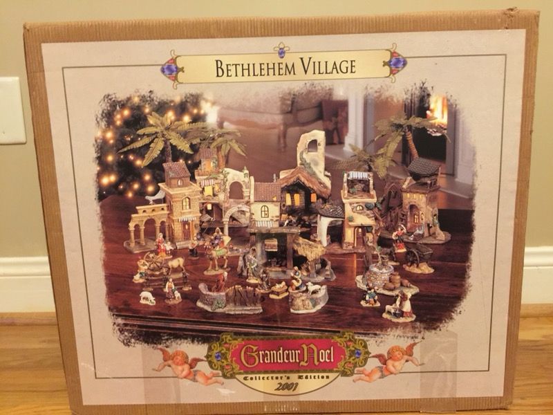 Grandeur Noel Bethlehem Village Set 2001 Collectors Edition