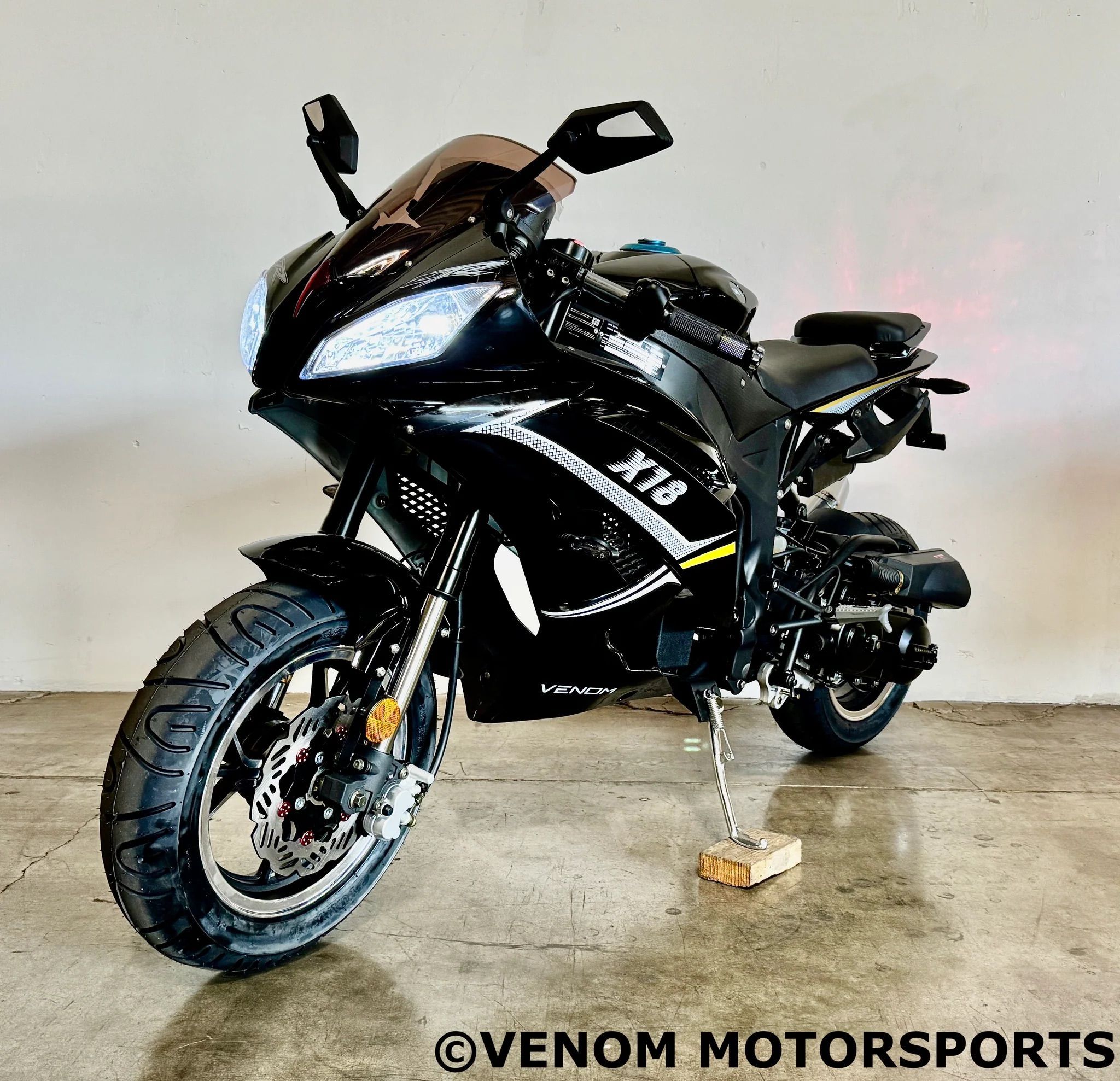 Venom X18 Kawasaki Ninja Clone 50cc Automatic Motorcycle