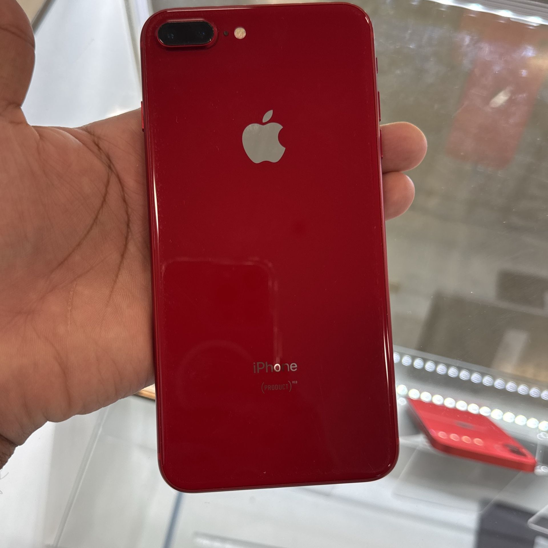 iPhone 8 Plus