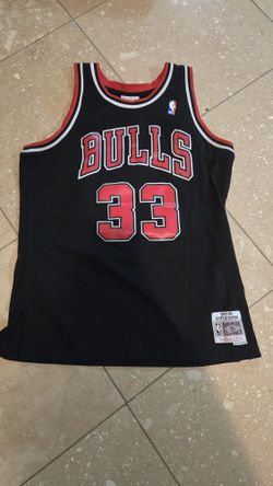 Chicago Bulls Scottie Pippen 1997-98 Jersey By Mitchell & Ness 