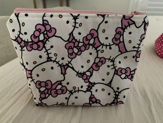 Mini Hello Kitty Cosmetic Bag