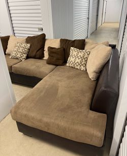 Large Brown Microfiber Sectional Sofa with Chaise – Very Good Condition $350 OBO