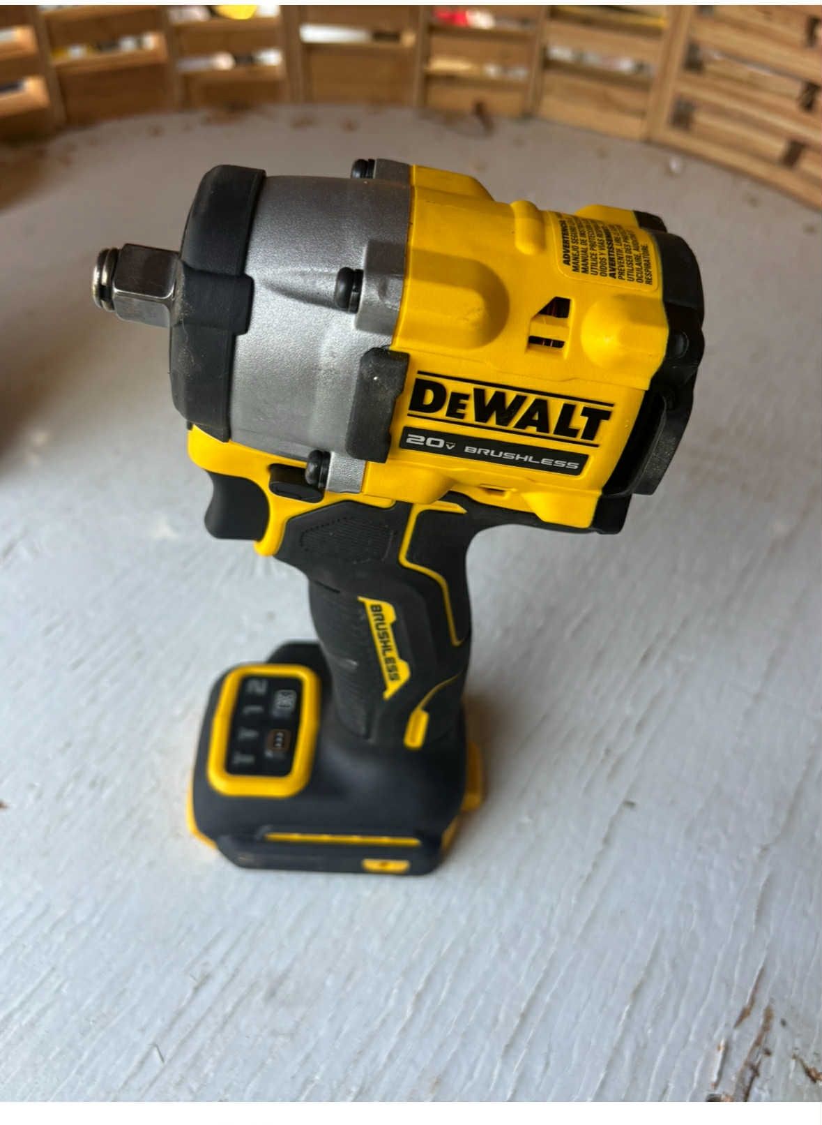 Dewalt Impact 1/2 Middle Torque