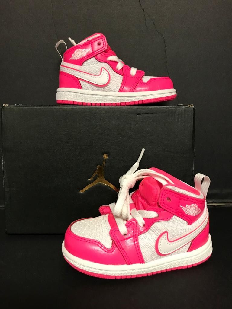 NEW JORDAN 1MID TODDLER SIZE 5 NUEVOS