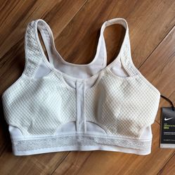 Nike Swoosh UltraBreathe White Medium-Support Sports Bra MED CJ0149 Dri-Fit