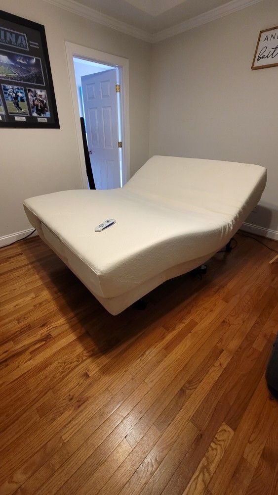 Queen Temperpedic Mattress With Elevation Base