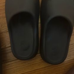 Yeezy Slides