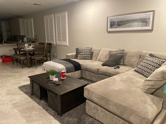 Large grey Fabric Sectional Sofa with Chaise