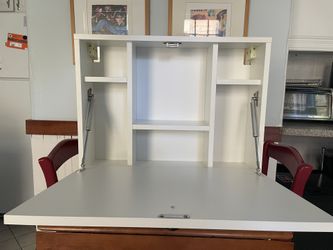 Standing Desk—Folds! 