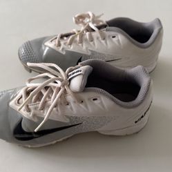 Youth Baseball Cleats