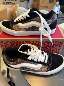 Brand new in box Vans Knu Skool size 13 mens