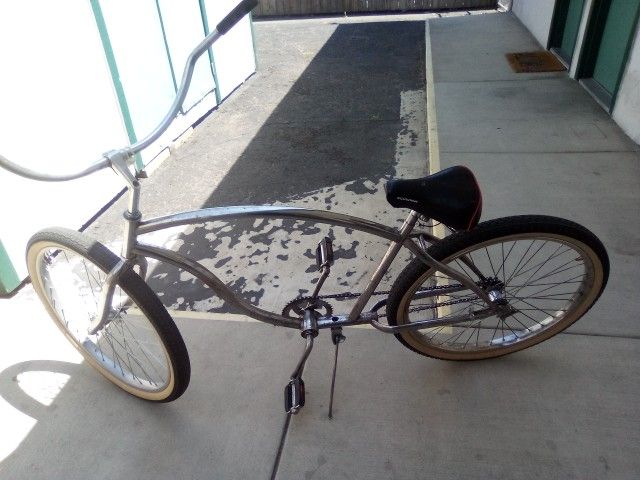 CHROME BEACH CRUISER