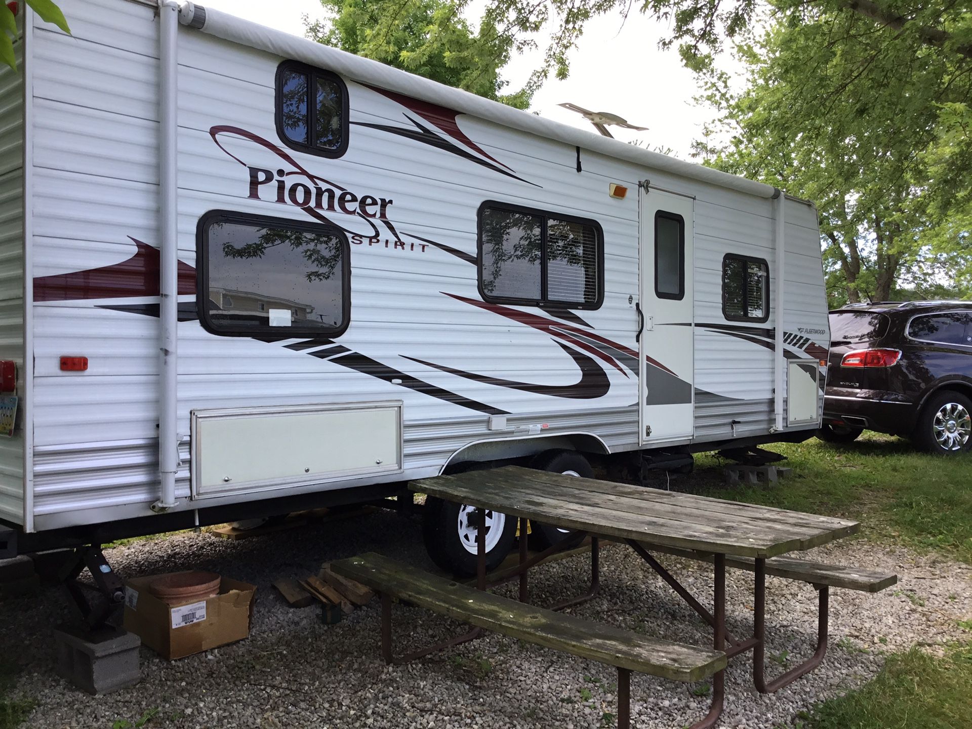 2009 Fleetwood Pioneer Spirit 24BH