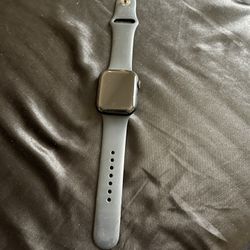 Apple Watch Series 7 45mm