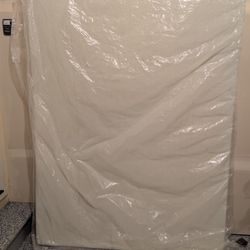 New Mattress - Queen Size - 6-8 Inches - New Condition, Hardly Used 