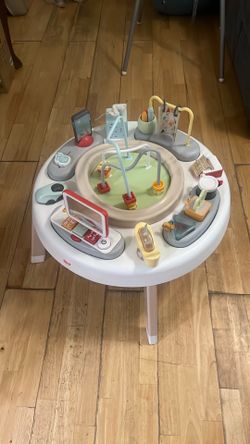 Fisher-Price Baby to Toddler Learning Toy 2-in-1 Like a Boss Activity Center and Play Table with Lights Music and Sounds