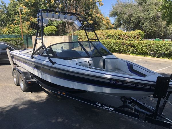 2000 Ski Sanger Boat for Sale in Sacramento, CA - OfferUp
