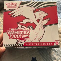 Pokémon White Flare Elite Trainer Box
