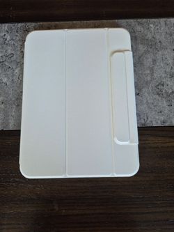 New iPad 10th Gen / 11th Gen Smart Folio Case – Cream White Tri-Fold Stand Cover
