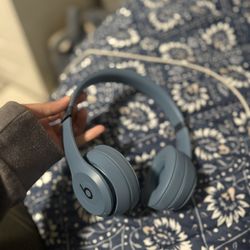 Beats Solo 4 Wireless – Slate Blue (Like New)