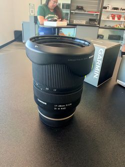 Tamron 17-28mm f/2.8 Sony e mount