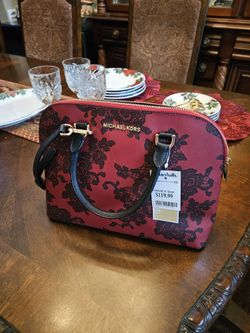 Michael Kors Cindy Scarlet LG Dome Satchel. Brand New 