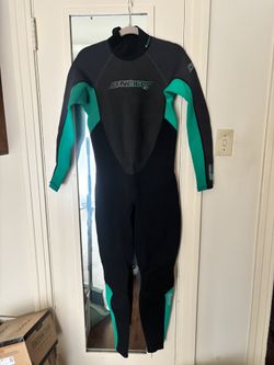 O’Neil Wet Suit! Large 