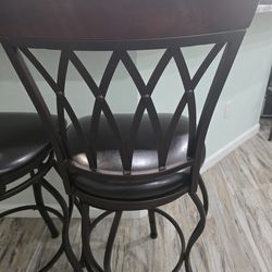 2-Bar Swivel Bar Stool