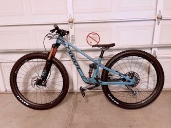 Women’s Mountain Bike