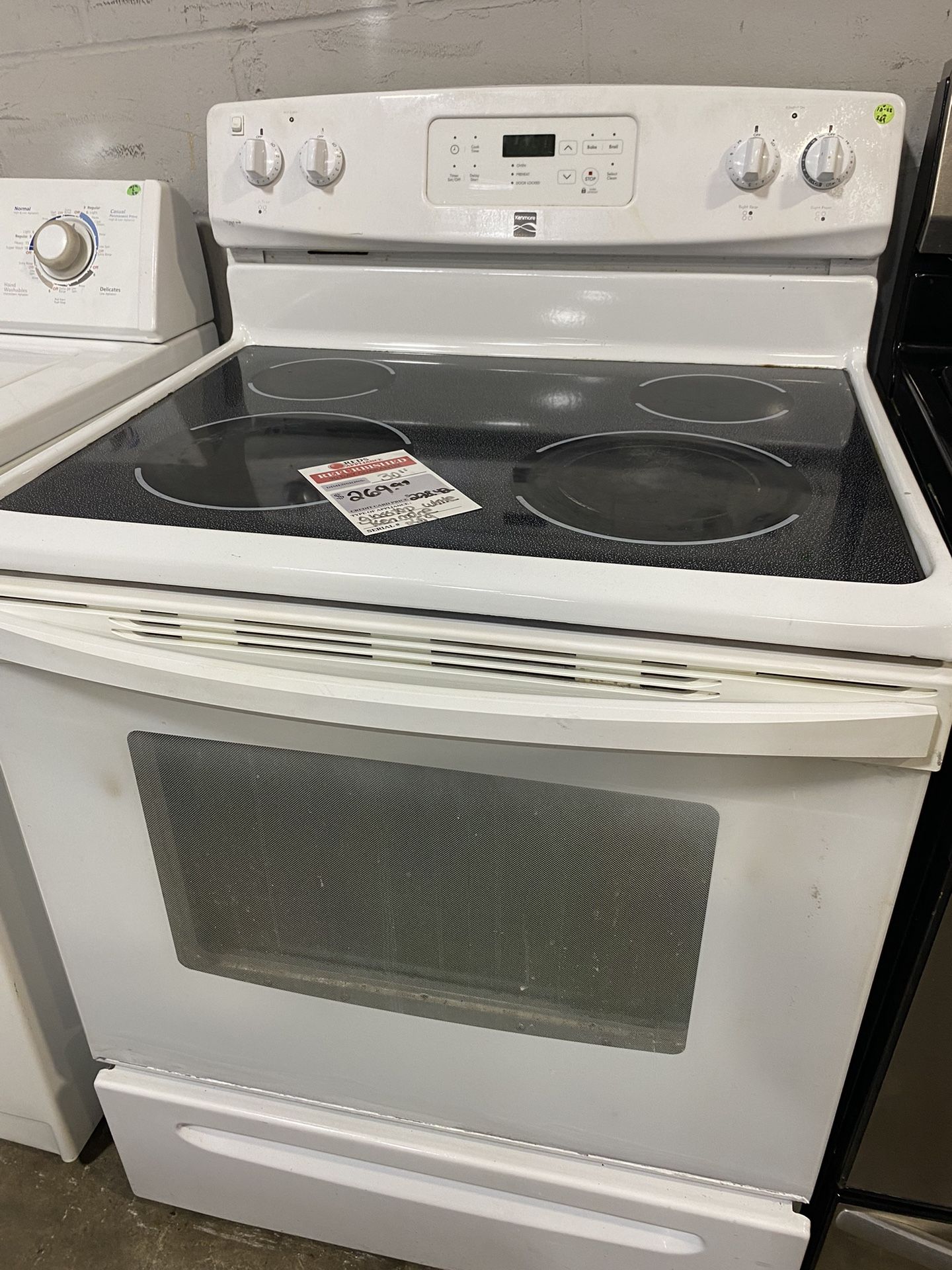 White Glasstop Stove
