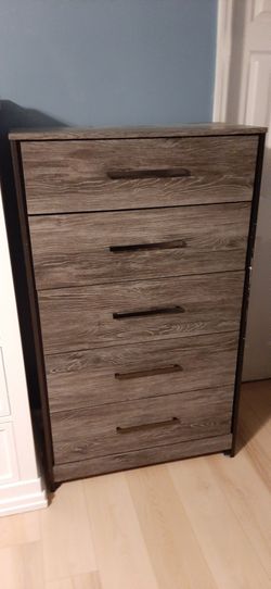 Ashley Furniture Cazenfield 5 Drawer Chest- Grey Oak