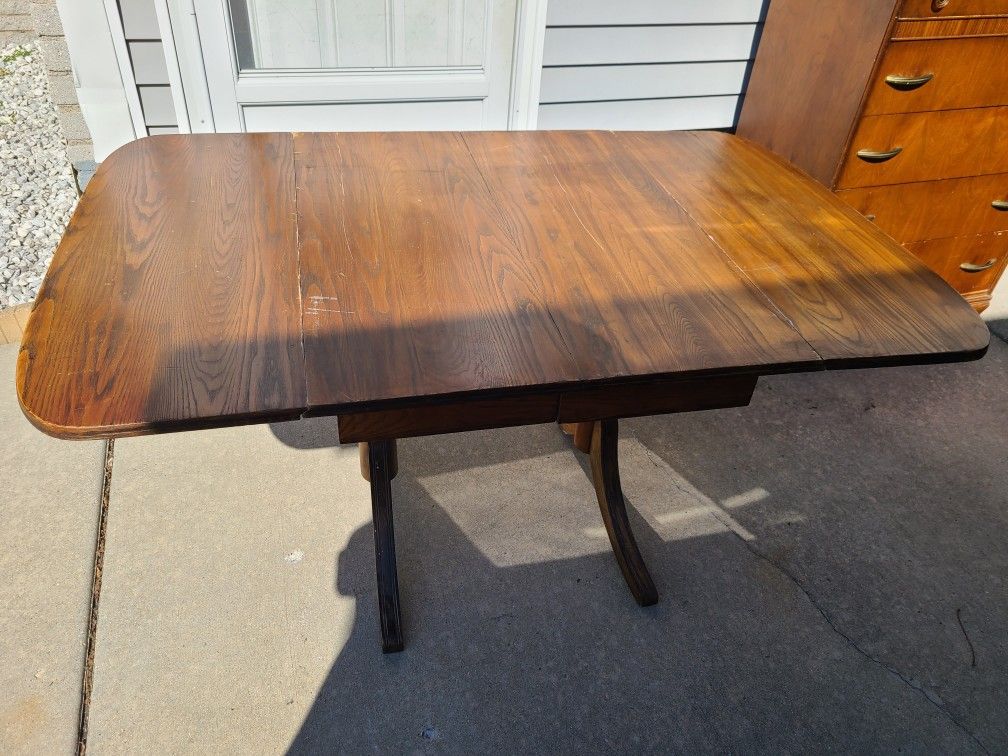 4 Chairs Dining Table