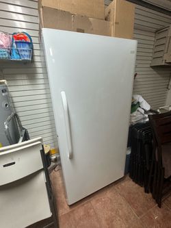 Freezer- Needs repair