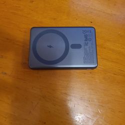 Movespeed Magnetic IPhone Charger 10000mah