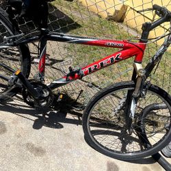 Trek 4100 Mountain Bike
