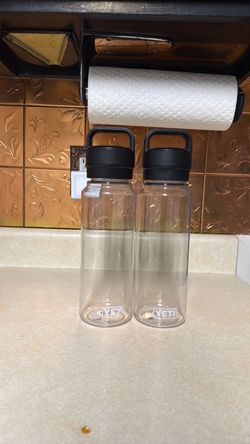 Yeti Water bottles 34 oz