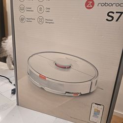 Roborock s7 brand new robot vacuum
