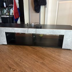 TV STAND WITH LED LIGHTS AND REMOTE
