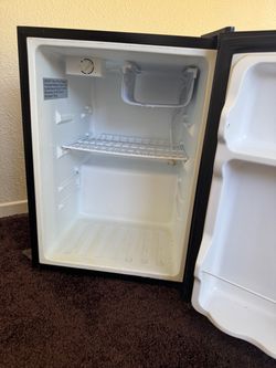 Mini fridge