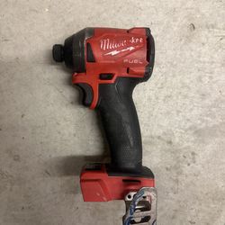 Milwaukee Fuel Impact Driver 