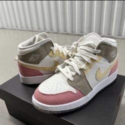 NWT Nike Jordans Women’s 8 Us Size Or Big Girls Sneakers 6.5Y