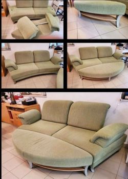 Couch, Coffee table, Bar stools, picture: Read below!