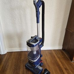 Shark Lift Away Vacuum 