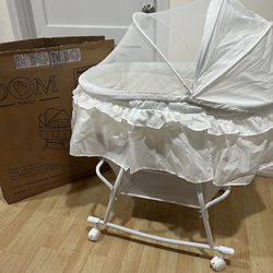 New Dream On Me Portable 2-1 Bassinet and Cradle