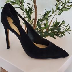 Nine West Favon Heels 